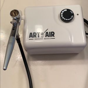 AirBrush machine and make up